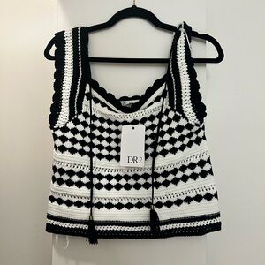 DR2 Black and White Women's Top